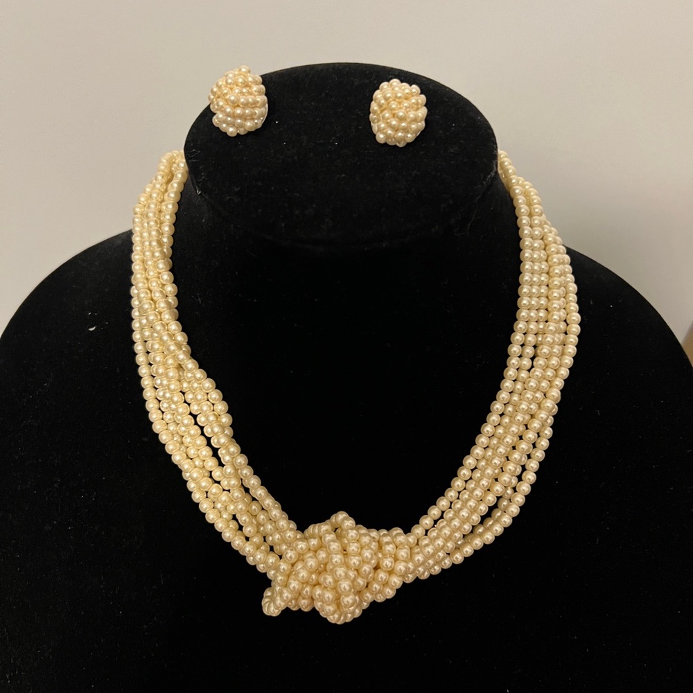 AVON VINTAGE JEWELRY SET - Picture 4 of 4